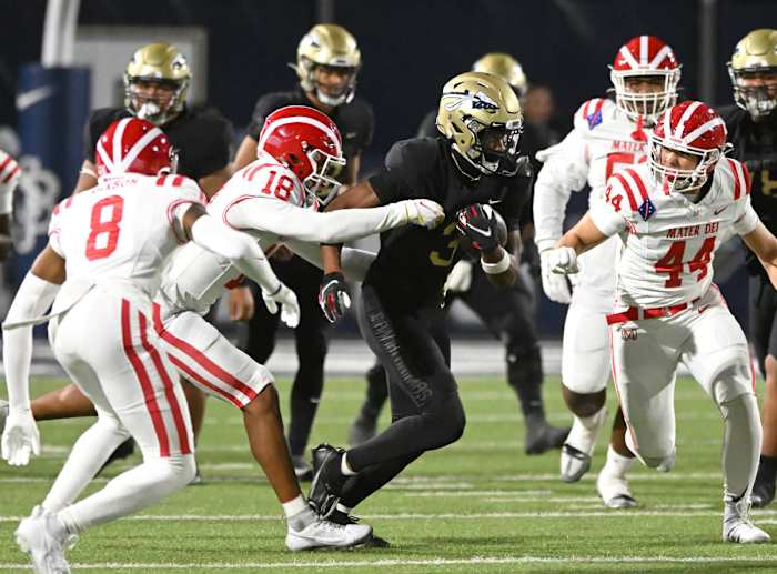 Mater Dei vs St John Bosco October 13, 2023 Photo-Heston Quan45